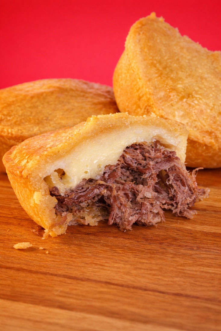 Empada de Carne Seca com Catupiry da Empada da Casa